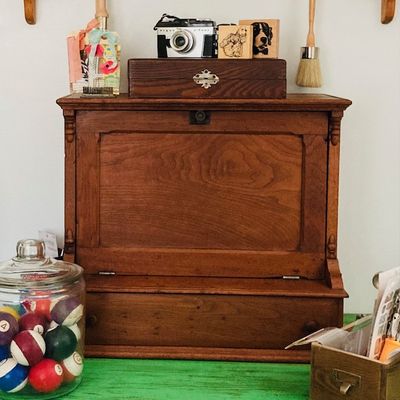 Keywords: Tabletop Secretary