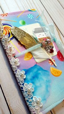 Candy Themed TN
A new TN that I made this past week!
Keywords: candy, travelers notebook