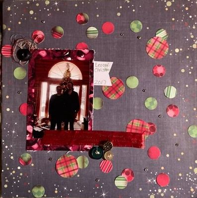 Christmas 2017
December 8 challenge
dark background with shapes that sparkle and sequins
