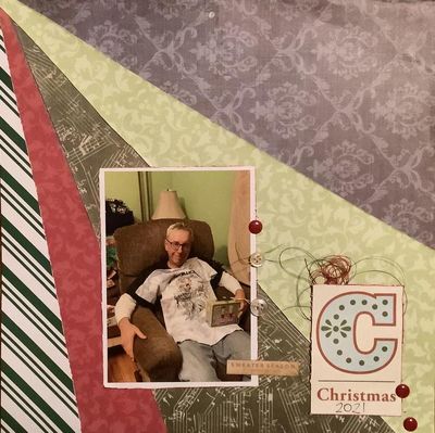 C  Christmas
May 30th sketch
Keywords: triangles;Christmas;wooden title, enamel dots;thread