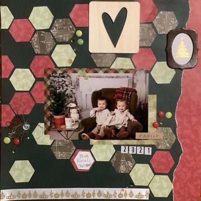 Family
June 3 OLD & NEW
Keywords: hexagons;ripped paper;wooden embellishment;ribbon