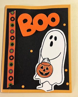 Boo
October card challenge 
Keywords: ribbon;Halloween;card;pop dots;ghost