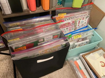 Christmas Goodie Storage
Just reorganized my Christmas papers again, let’s hope this new method works!!

